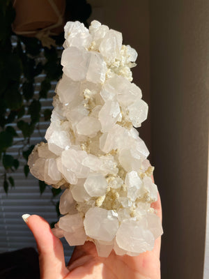 UV Reactive Calcite, Dolomite and Quartz from the Trepca Mine, Kosovo