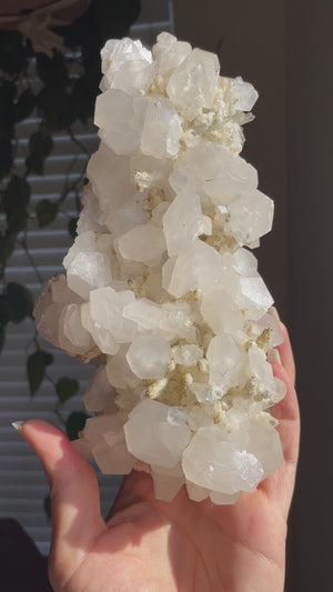 UV Reactive Calcite, Dolomite and Quartz from the Trepca Mine, Kosovo